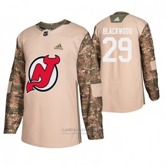 Camiseta Hockey New Jersey Devils Mackenzie Blackwood Veterans Day Camuflaje