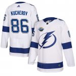 Camiseta Hockey Hombre Tampa Bay Lightning 86 Nikita Kucherov Blanco 2018 Autentico Road