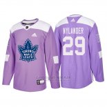Camiseta Toronto Maple Leafs William Nylander Hockey Fights Cancer Violeta